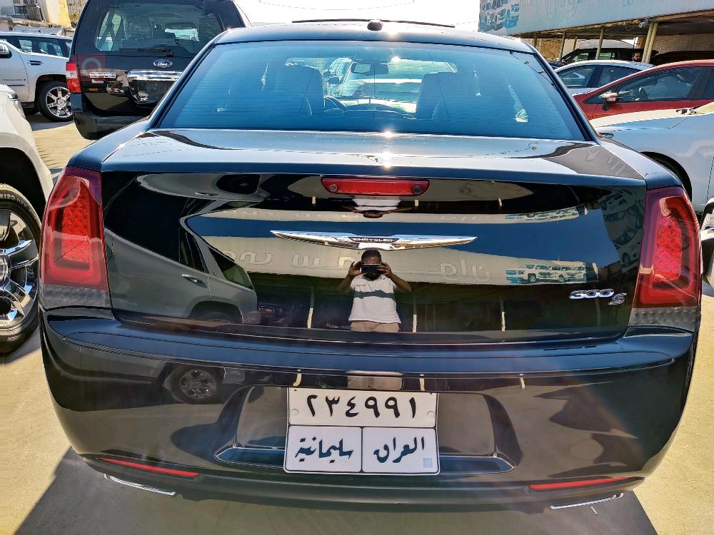 کرایسلەر 300